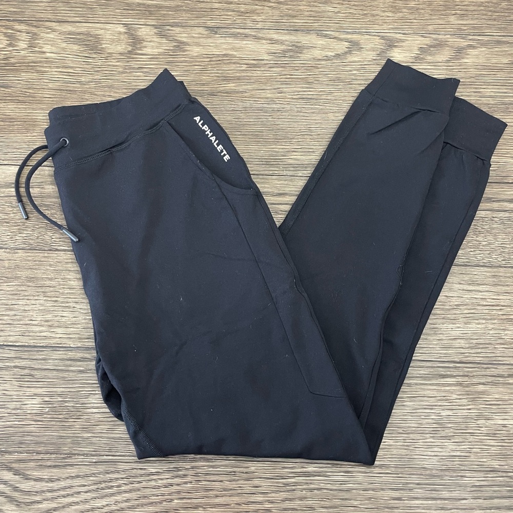 Alphalete Joggers